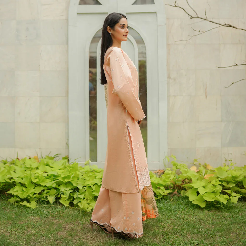 Gulbahar – Peach Schiffli 3-Piece Outfit