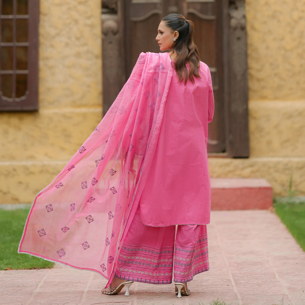 Gulnaar | Pink Embroidered Lawn 3-Piece