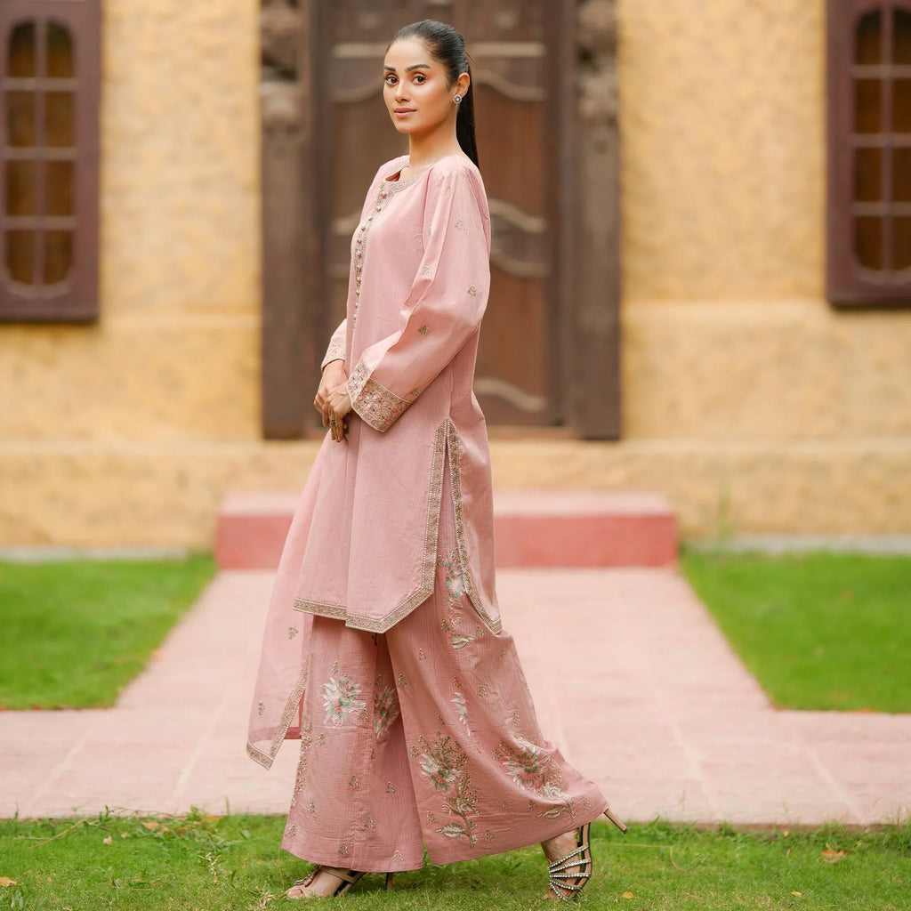 Seher – Embroidered 3PC Textured Lawn Suit