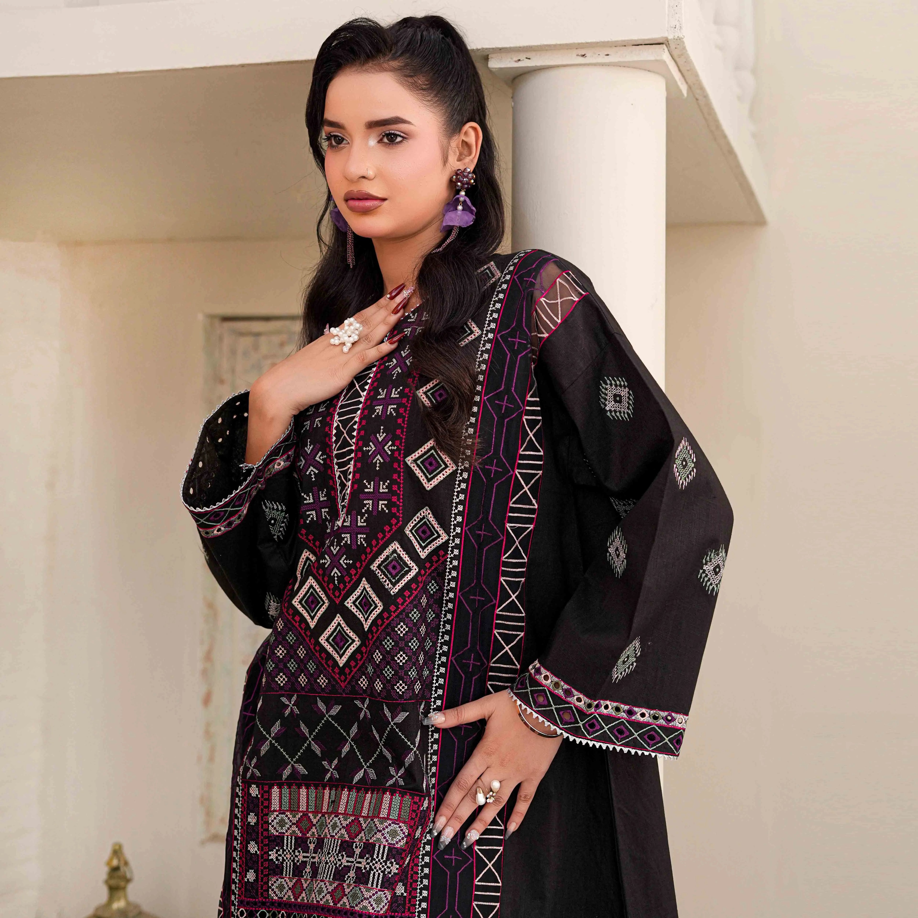 NAQSH | Black Geometric 2-Piece Suit